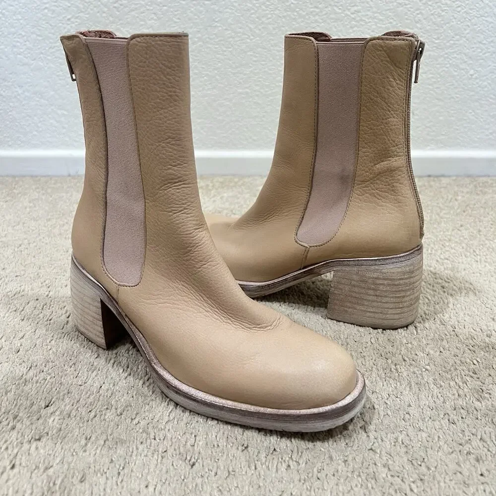 Free People Essential Chelsea Boots Size 36.5/6.5 Tan Leather Y2K Boho
